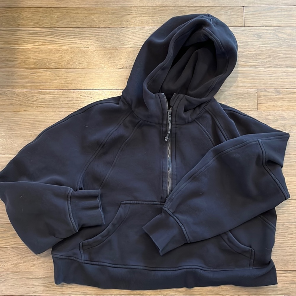 Lululemon 1/2 zip scuba black m/l